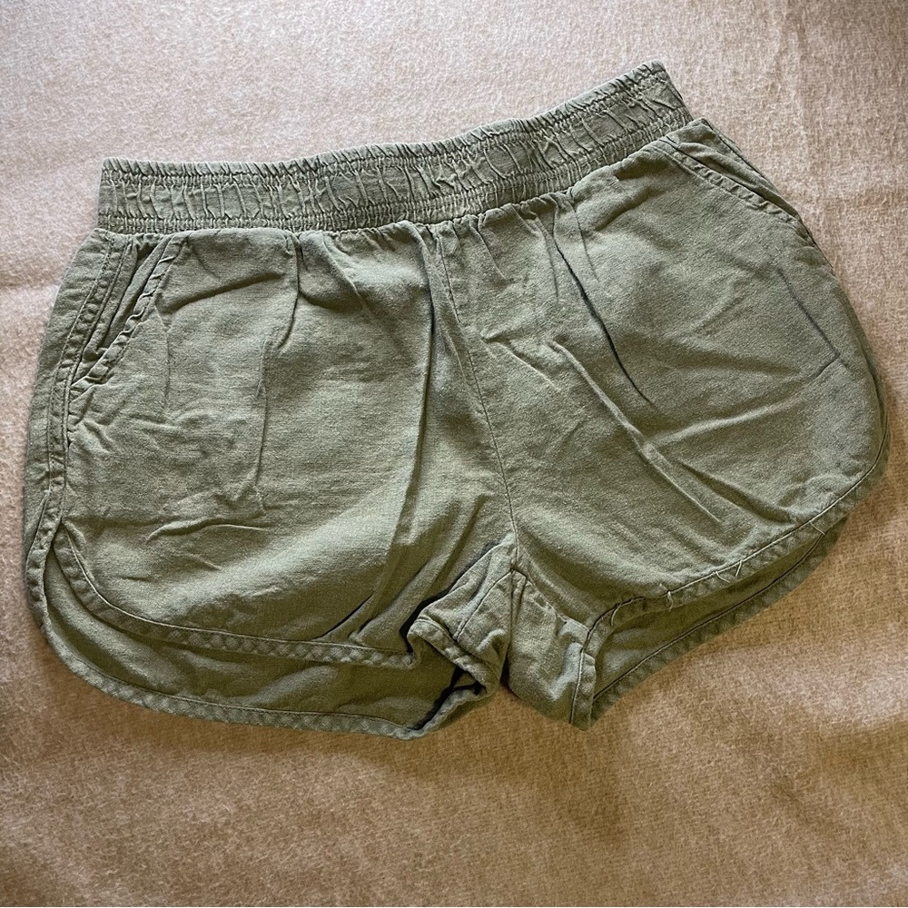 REWASH brand Hunter Green Women's Shorts part linen